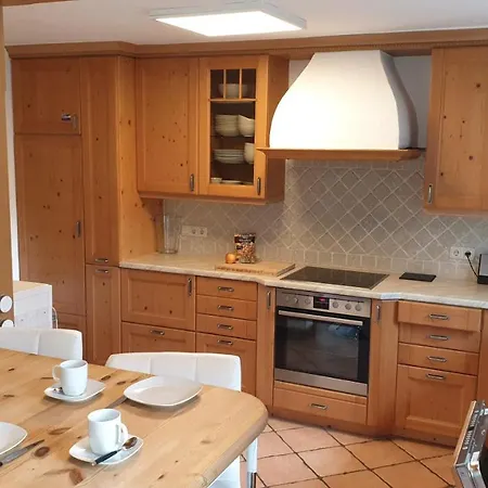 Kaminwohnung Mit 24Qm Suedterrasse Naehe Zugspitze / Eibsee Homestay szállás *